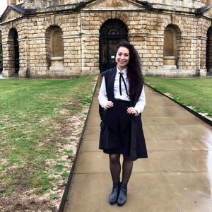 Meet your Posher, Lauren